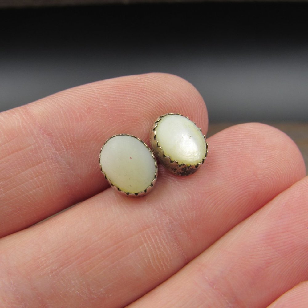 Sterling Silver Rustic Oval White Shell Stud Earr… - image 2